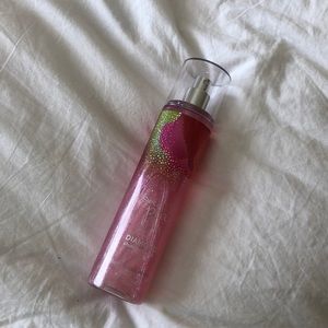 Sweet Pea Shimmer Mist (Bath &Body Works)